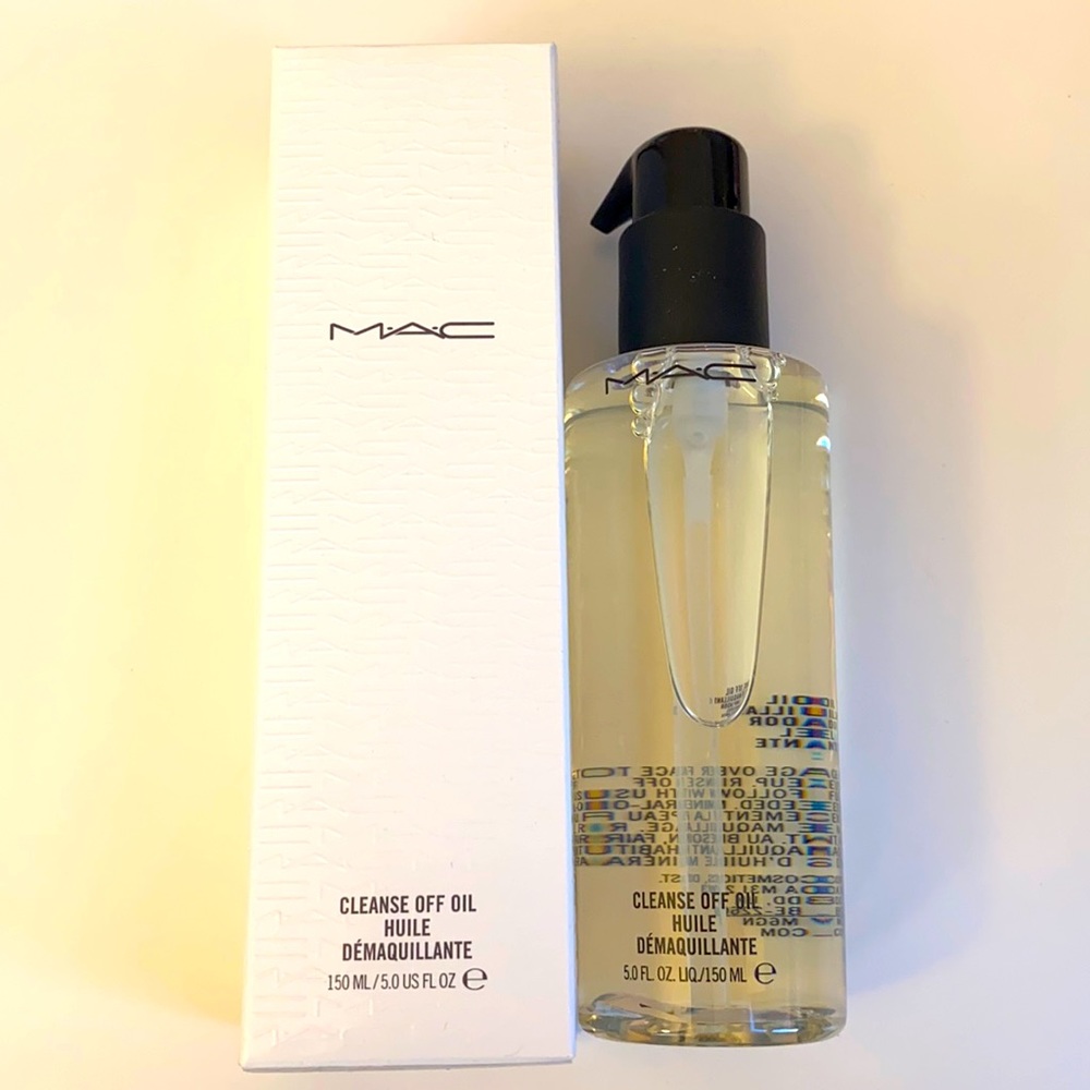 BNIB - MAC Cosmetics Cleanse Off Oil